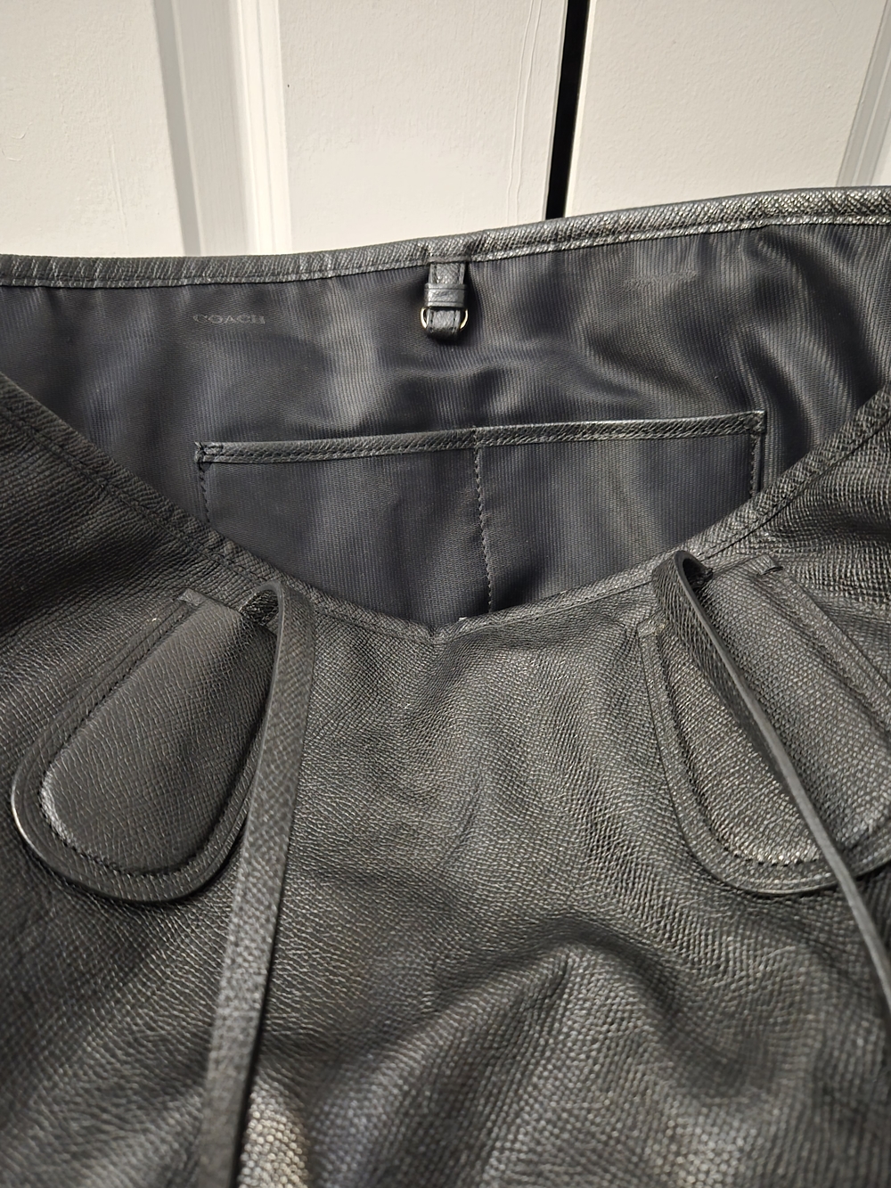 Coach Black Leather Tote Bag with Gold Logo - Picture 7 of 10